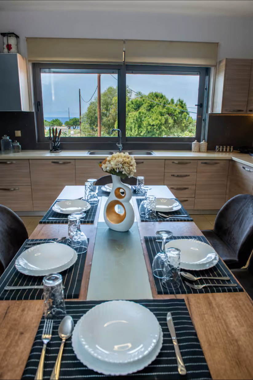 Sea-view kitchen